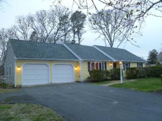 244 Bank St, Harwich MA  02645-2705 exterior