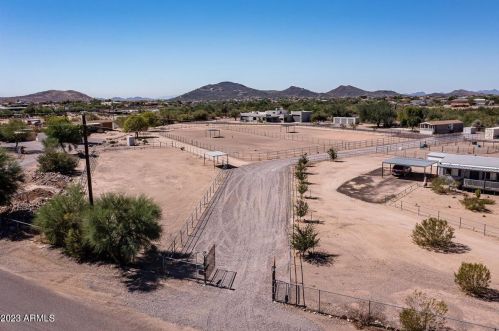 39068 15th Ave, Phoenix AZ 85086-7226 exterior