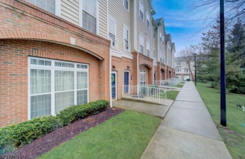 505 Deluca Rd, Belleville, NJ 07109-5350