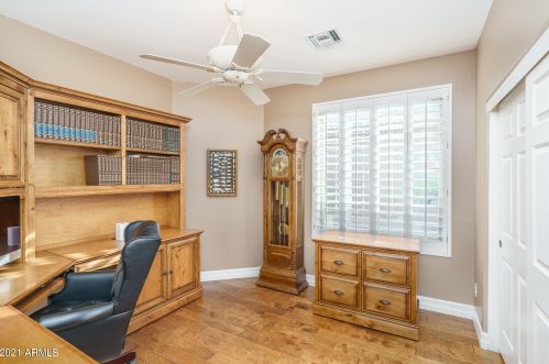 27417 60 Ln, Phoenix AZ 85035-4824 exterior