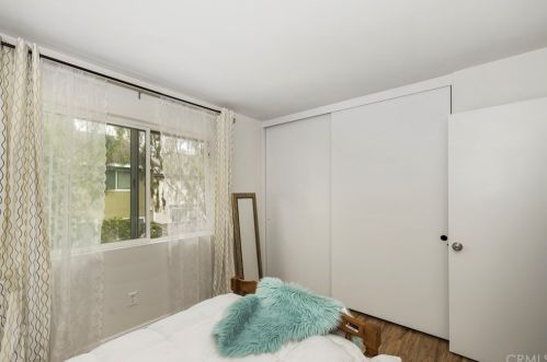 6 Palamedes, Irvine CA 92604-1930 exterior