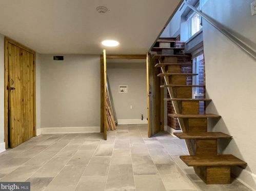 1815 20 St, Philadelphia PA 19145-2048 exterior