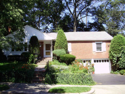 15 Sharpe Rd, Newton, MA 02459-3031
