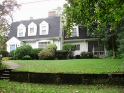 126 Moffat Rd, Newton, MA 02468-1132