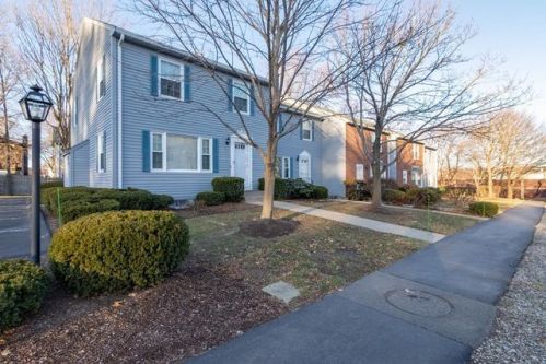 632 Washington St, Braintree MA  02184-5727 exterior