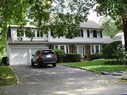 142 Prince St, Newton, MA 02465-2604
