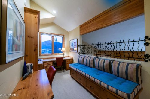 2068 Mahre Dr, Park City UT 84098-8508 exterior