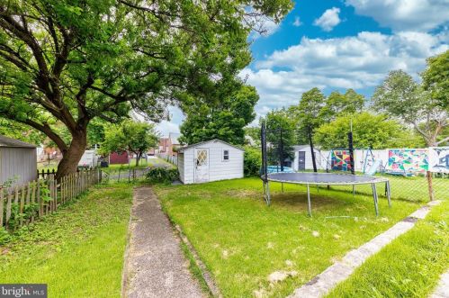 441 Cook Ave, West Deptford, NJ 08066-1614