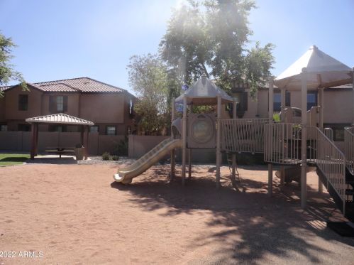 2954 Dunbar Dr, Phoenix AZ 85041-6112 exterior