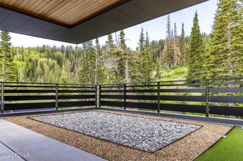 143 White Pne Cyn Rd, Park City UT 84060-6505 exterior