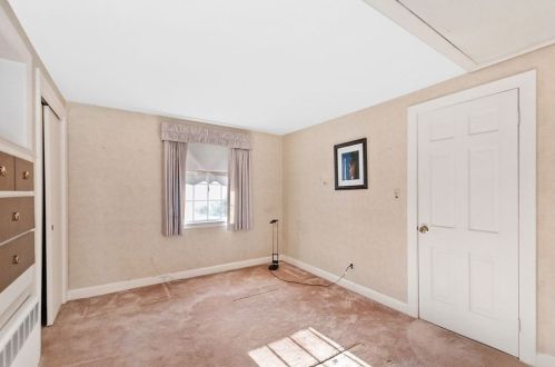 51 Fessenden St, Newton MA 02460-1119 exterior