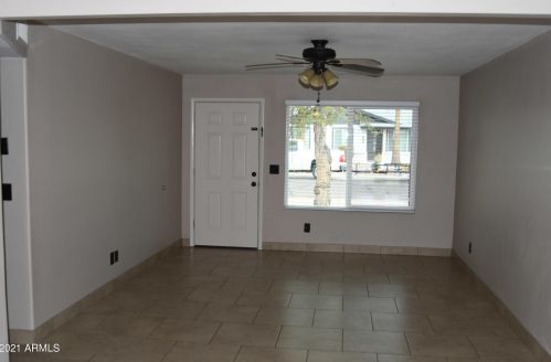 4061 Aster Dr, Phoenix AZ 85032-7318 exterior