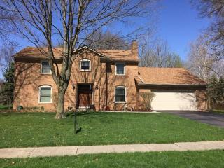 170 Academy Ct, Columbus, OH 43230-2102