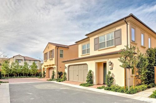 118 Pendant, Irvine CA  92620-2146 exterior