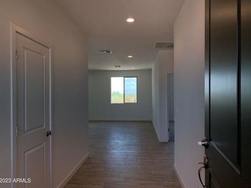 48025 15th Ave, Phoenix AZ  85087-8035 exterior