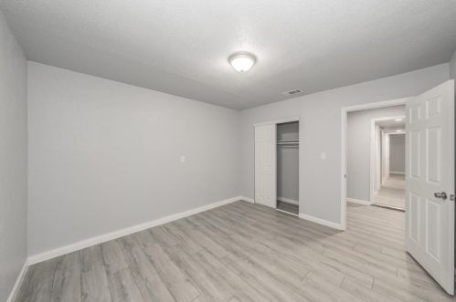 2709 Ivanridge Ln, Garland TX 75044-4617 exterior