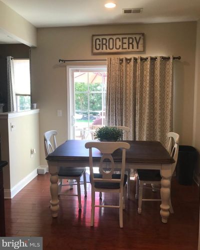 111 Sansom Ln, West Deptford NJ 08096-5168 exterior