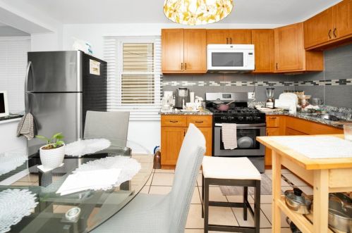 1331 Home Ave, Forest View IL 60402-1618 exterior