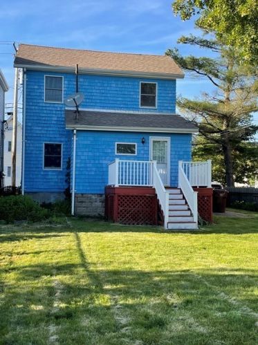 59 Paris St, Everett MA 02149-4409 exterior