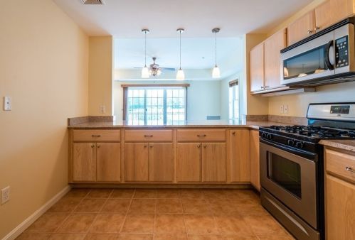 34 Burnham Rd, Methuen, MA 01844-3319