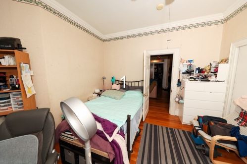 367 Whipple St, Fall River MA 02724-3448 exterior