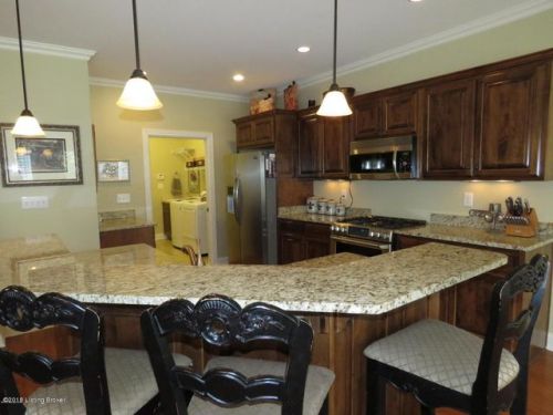 119 Whispering Pines Cir, Louisville, KY 40245-5326