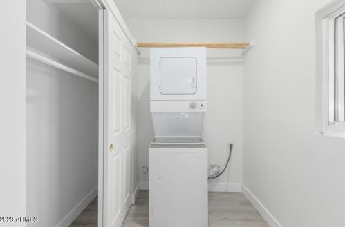 912 4 Ave, Phoenix AZ 85013-3034 exterior