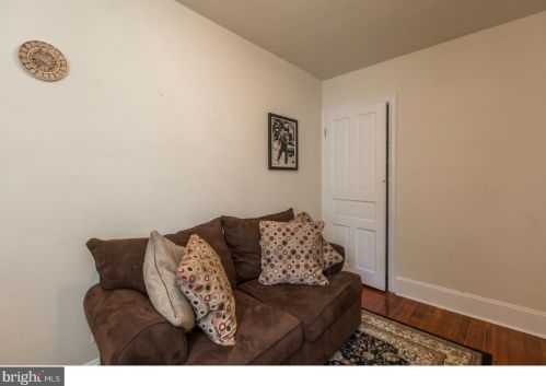 413 Markle St, Philadelphia PA  19128-3606 exterior