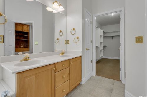 948 White Pne Way, Sandy UT exterior