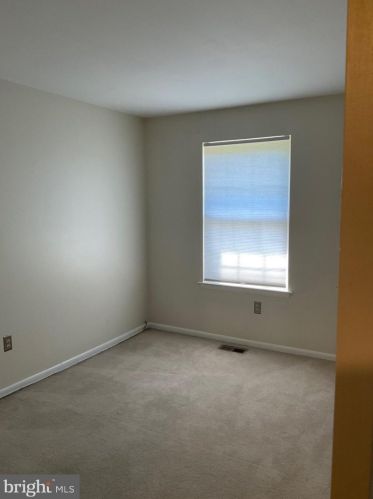 154 Evan Ct, West Deptford NJ  08086-2007 exterior