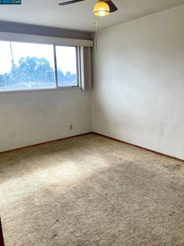 955 Burkhart Ave, San Leandro CA 94579-2031 exterior