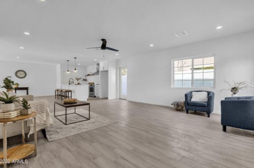 2538 9th St, Phoenix AZ  85006-1070 exterior