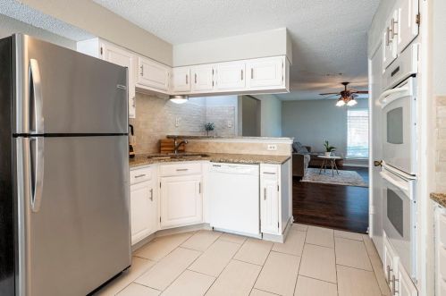 510 Country Vw Ln, Garland TX 75043-5614 exterior