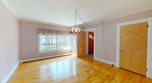 471 Main St, East Bridgewater MA 02324-1476 exterior