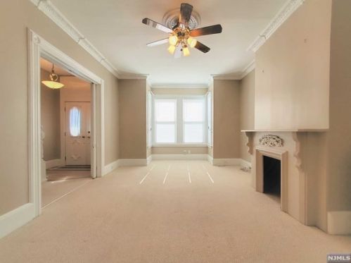 95 Woodland Ave, Kearny NJ  07032-2360 exterior