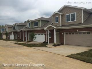 901-919 English Station Rd, Louisville KY  40299-4803 exterior