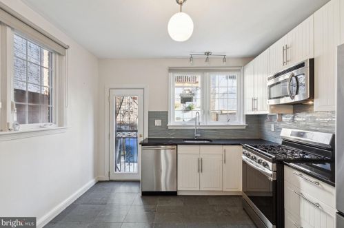 935 6th St, Philadelphia PA  19123-1405 exterior