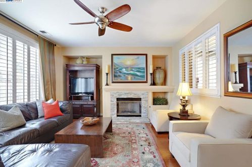 2349 Pacifica Ct, San Leandro CA 94577 exterior