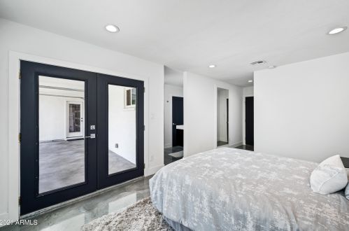 6344 13th Pl, Phoenix AZ  85014-1423 exterior