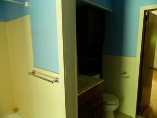 265 Pelham Rd, Amherst MA  01002-9792 exterior