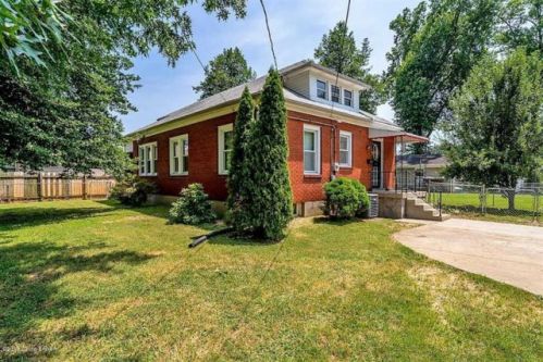 5706 Tamarack Ln, Louisville KY  40258-2132 exterior