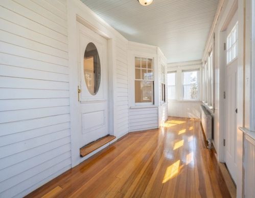 24 Bussey St, Dedham MA 02026-2239 exterior