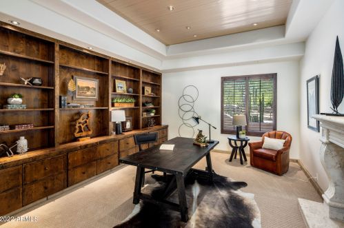 2020 Bethany Home Rd, Phoenix AZ 85014-2434 exterior