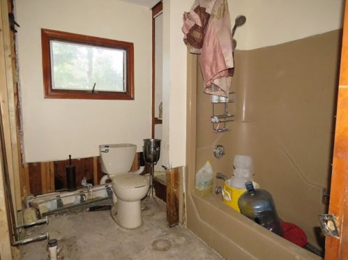 314 Main St, Holden MA 01520-1787 exterior