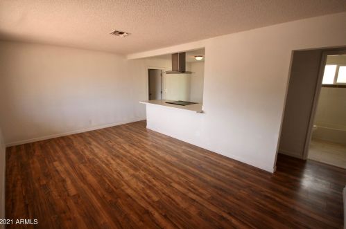 2908 Bloomfield Rd, Phoenix AZ 85029-2950 exterior