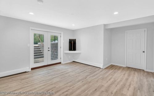 1120 Farmingdale Rd, Jackson Twp NJ  08527-1380 exterior