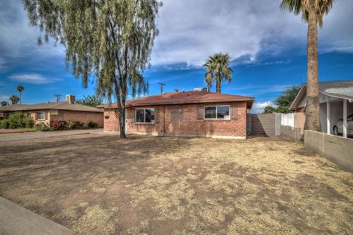 4020 Bethany Home Rd, Phoenix AZ  85019-1804 exterior