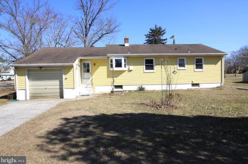 304 Main St, West Deptford NJ 08051-1031 exterior