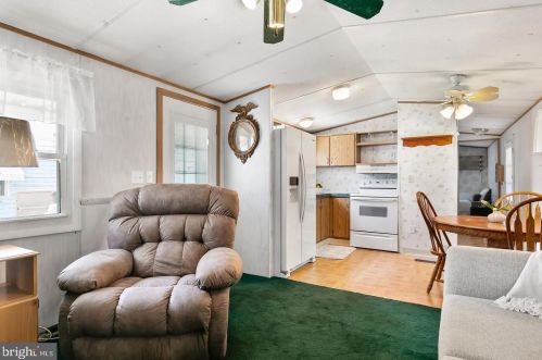 155 Whippoorwill Way, West Deptford NJ 08051-1383 exterior