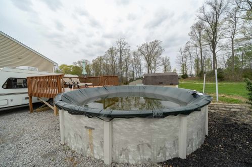 640 Tower Dr, Verona KY 41092-8173 exterior